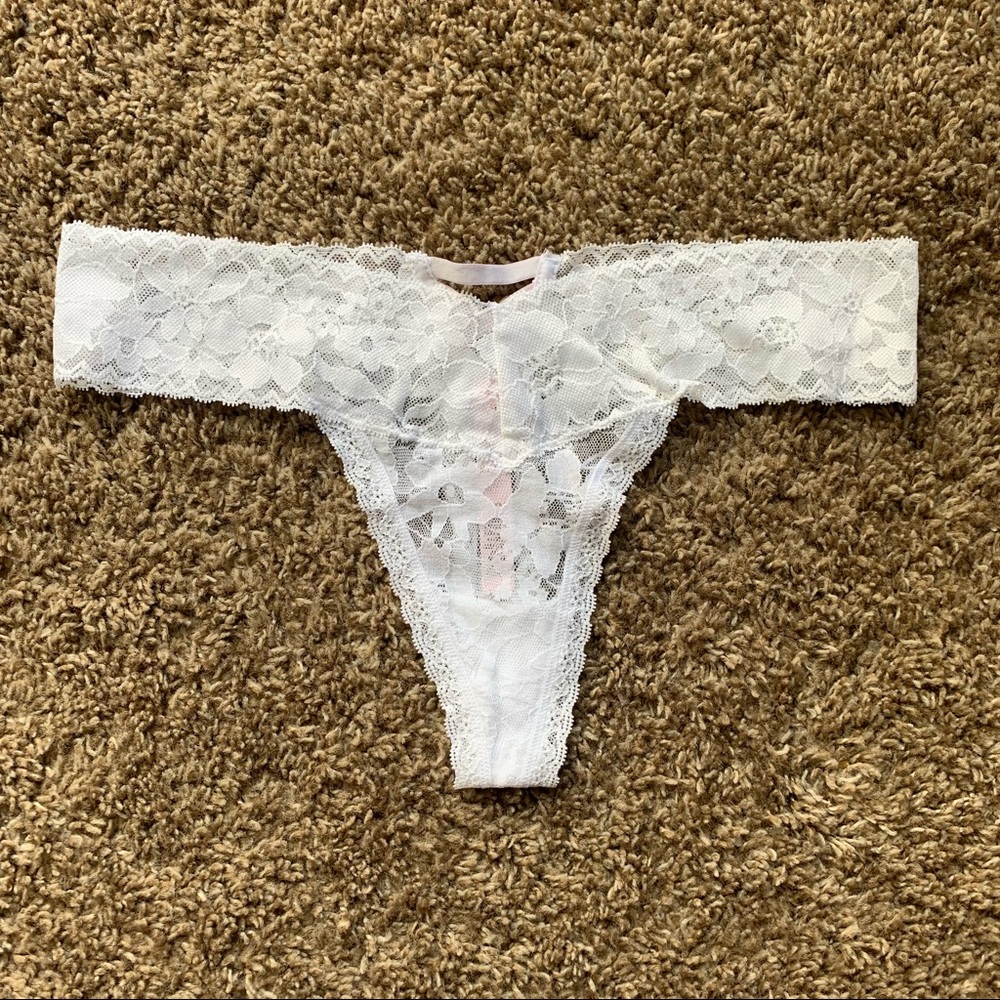 NWOT 2019 Victoria Secret Floral Lace Up Back Thong S